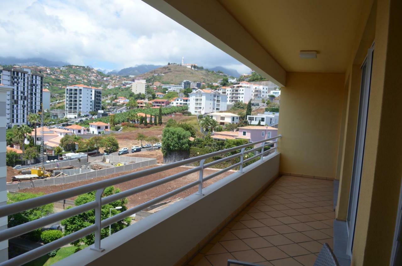 Enzo Apartament Funchal  Bagian luar foto